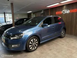 Blauw Gebruikt 2016 VW Polo Edition Hatchback | € 8.490 (Eerlijke prijs)