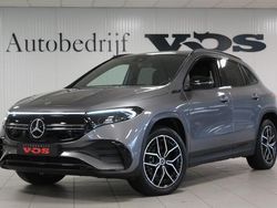 Grijs, metallic lak Gebruikt 2021 Mercedes EQA250 AMG line SUV | € 38.900