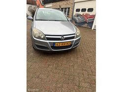 Grijs Gebruikt 2005 Opel Astra Elegance Stationwagen | € 1.450 (Eerlijke prijs)