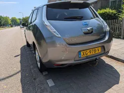 Grijs Gebruikt 2015 Nissan Leaf Tekna Hatchback | € 1.950