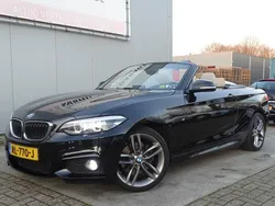 Zwart, metallic lak Gebruikt 2018 BMW 220 Executive Cabriolet | € 22.450 (Eerlijke prijs)