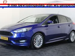 Blauw Gebruikt 2016 Ford Focus Titanium Hatchback | € 10.999 (Eerlijke prijs)