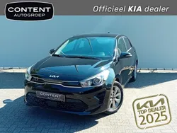 Zwart metallic Gebruikt 2022 Kia Rio Hatchback | € 17.890 (Iets duurder)