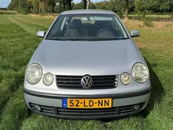 Zilver Gebruikt 2002 VW Polo Comfortline Hatchback | € 1.299 (Goede deal)