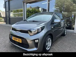 Grijs, metallic lak Gebruikt 2023 Kia Picanto Comfort Hatchback | € 14.000 (Eerlijke prijs)