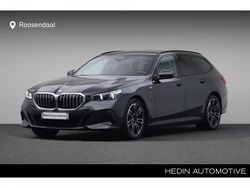Grijs Gebruikt 2024 BMW 530e M Sport Stationwagen | € 59.880