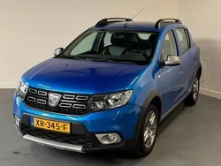 Blauw Gebruikt 2016 Dacia Sandero Lauréate Hatchback | € 7.950 (Eerlijke prijs)