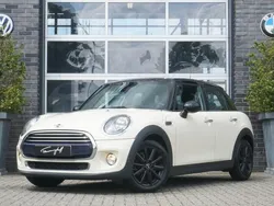 Wit Gebruikt 2015 Mini Cooper Hatchback | € 10.950 (Goede deal)