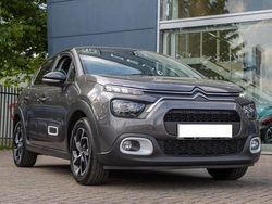 Grijs (metallic) Gebruikt 2022 Citroën C3 PureTech Hatchback | € 14.250 (Goede deal)