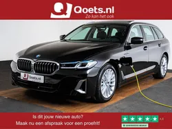 Zwart, metallic lak Gebruikt 2023 BMW 530e Executive Stationwagen | € 45.950 (Goede deal)