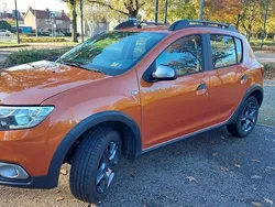 Oranje Gebruikt 2017 Dacia Sandero Hatchback | € 6.450 (Goede deal)