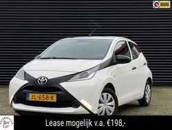 Wit Gebruikt 2016 Toyota Aygo Hatchback | € 6.850 (Eerlijke prijs)