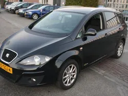 Zwart, metallic lak Gebruikt 2011 Seat Altea XL Copa MPV | € 2.995 (Eerlijke prijs)