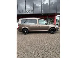 Bruin Gebruikt 2011 VW Caddy Trendline MPV | € 14.750