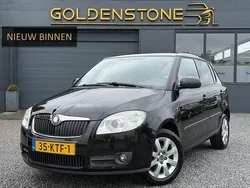 Zwart, metallic lak Gebruikt 2010 Skoda Fabia Hatchback | € 2.943 (Goede deal)