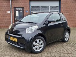 Zwart, metallic lak Gebruikt 2009 Toyota iQ Comfort Hatchback | € 5.450 (Eerlijke prijs)