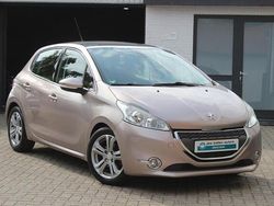 Grijs Gebruikt 2012 Peugeot 208 Allure Hatchback | € 6.490 (Iets duurder)
