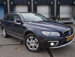Blauw Gebruikt 2015 Volvo XC70 Summum Stationwagen | € 12.495 (Goede deal)