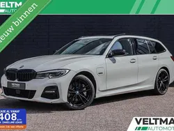 Wit Gebruikt 2022 BMW 330 M Sport Stationwagen | € 30.795 (Goede deal)