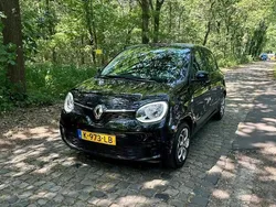 Zwart Gebruikt 2021 Renault Twingo SE Hatchback | € 10.950 (Eerlijke prijs)