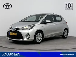 Grijs Gebruikt 2016 Toyota Yaris Hybrid Limited Hatchback | € 12.345 (Eerlijke prijs)