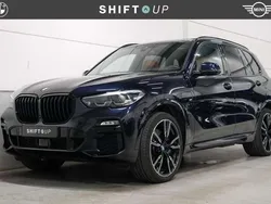 Zwart, metallic lak Gebruikt 2021 BMW X5 M Sport SUV | € 62.940 (Eerlijke prijs)