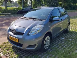 Blauw Gebruikt 2011 Toyota Yaris Cool MPV | € 3.500