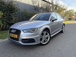 Grijs Gebruikt 2015 Audi A3 Ambition Hatchback | € 6.950