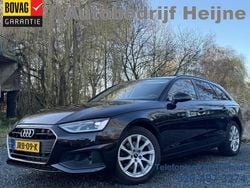 Zwart (metallic) Gebruikt 2022 Audi A4 Proline Stationwagen | € 27.745 (Super prijs)