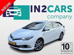 Wit Gebruikt 2016 Toyota Auris Touring Sports Executive Stationwagen | € 16.900 (Eerlijke prijs)