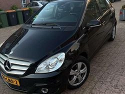Zwart Gebruikt 2009 Mercedes B170 MPV | € 3.450 (Goede deal)