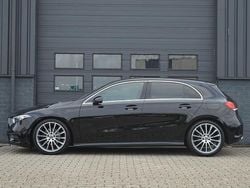 Zwart (metallic) Gebruikt 2018 Mercedes A180 Business Hatchback | € 21.950 (Eerlijke prijs)