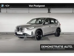 Spacesilber metallic Nieuw 2025 BMW iX1 Shadowline SUV | € 47.328 (Eerlijke prijs)
