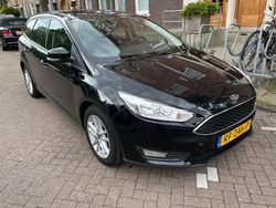 Zwart Gebruikt 2016 Ford Focus Titanium Stationwagen | € 5.999 (Eerlijke prijs)