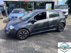 Grijs, metallic lak Gebruikt 2014 Fiat Punto Evo Street Hatchback | € 5.945 (Iets duurder)