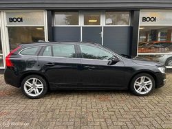 Zwart Gebruikt 2013 Volvo V60 Summum Stationwagen | € 8.950 (Iets duurder)