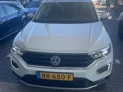 Wit Gebruikt 2018 VW T-Roc Style SUV | € 20.900 (Eerlijke prijs)
