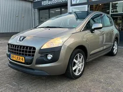 Grijs Gebruikt 2010 Peugeot 3008 MPV | € 4.495 (Eerlijke prijs)
