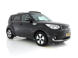 Zwart Gebruikt 2017 Kia Soul EV Plus SUV | € 13.845 (Eerlijke prijs)
