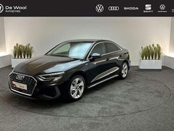 Zwart Gebruikt 2023 Audi A3 S-Line Sedan | € 30.900 (Goede deal)