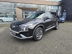 Zwart (metallic) Gebruikt 2023 Hyundai Santa Fe Premium SUV | € 40.950 (Eerlijke prijs)