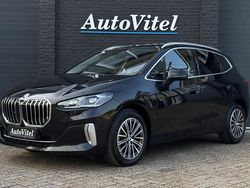 Zwart Gebruikt 2022 BMW 218 Comfort Edition Stationwagen | € 31.845 (Duur)
