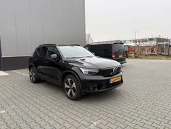 Zwart Gebruikt 2023 Volvo XC40 Plus SUV | € 39.999 (Goede deal)