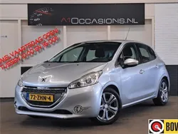 Grijs, metallic lak Gebruikt 2012 Peugeot 208 Allure Hatchback | € 6.495 (Eerlijke prijs)