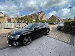 Zwart Gebruikt 2022 Audi A3 Hatchback | € 25.950 (Goede deal)