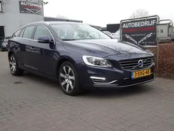 Blauw Gebruikt 2013 Volvo V60 Summum Stationwagen | € 8.350 (Eerlijke prijs)