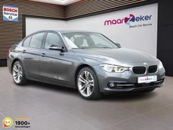 Grijs Gebruikt 2017 BMW 330 Executive Sedan | € 20.950 (Super prijs)