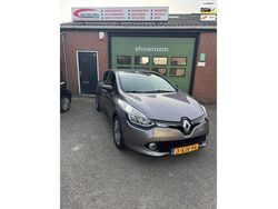 Grijs Gebruikt 2014 Renault Clio IV Night&Day Hatchback | € 7.950 (Eerlijke prijs)