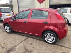Rood Gebruikt 2010 Fiat Punto Hatchback | € 2.750 (Goede deal)