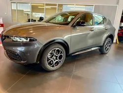 Grijs Nieuw 2025 Alfa Romeo Tonale Sprint SUV | € 39.900